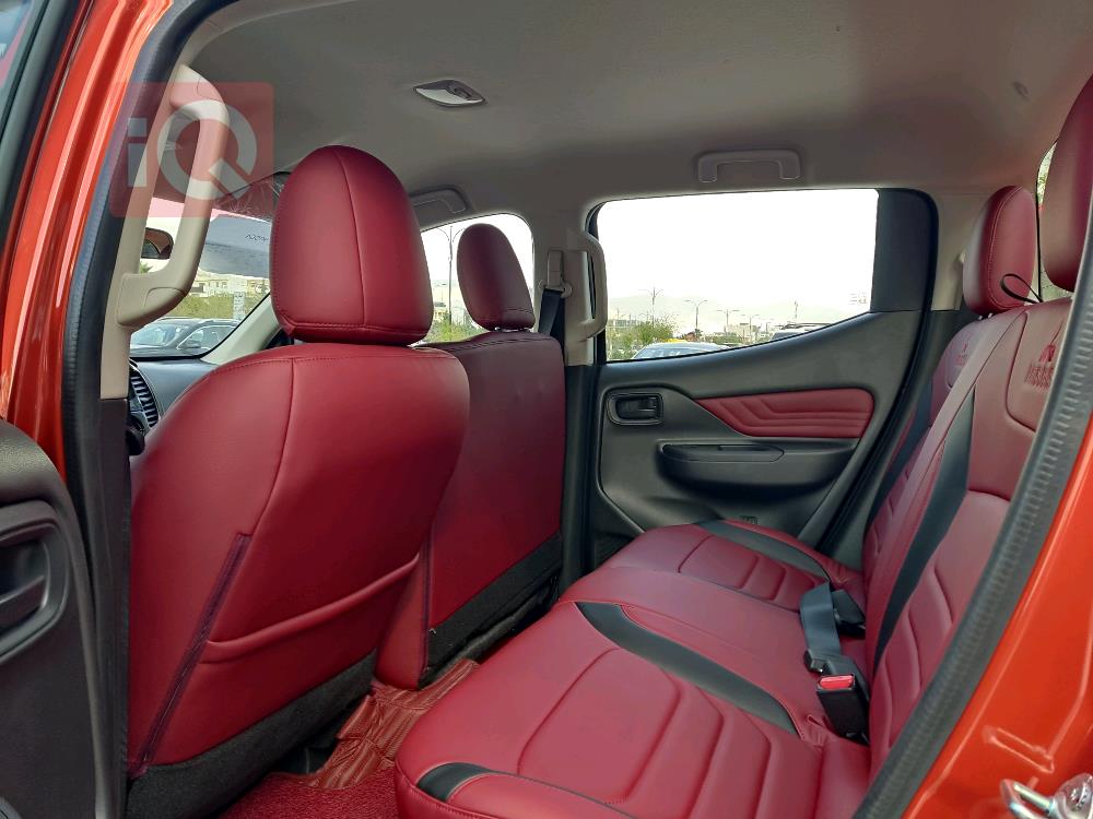 Mitsubishi L200